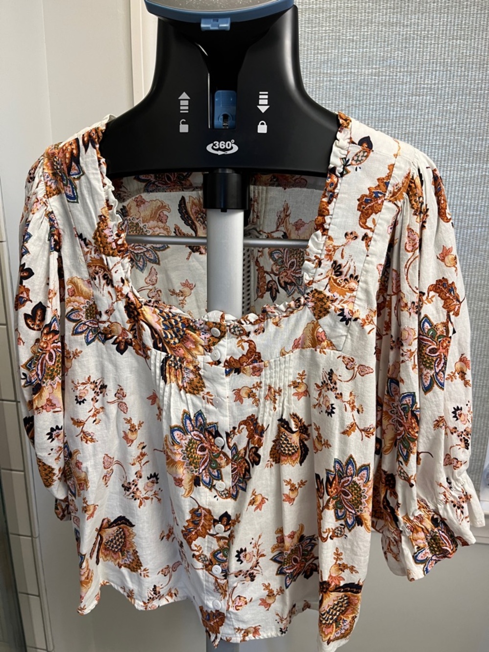 RACHEL Rachel Roy White Floral Paisley Button-Front Peasant Blouse